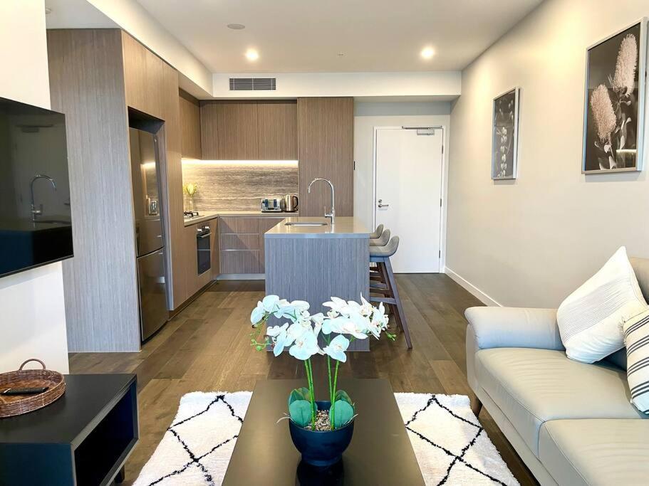 Luxury Stunning Riverview 1 Bedroom Apt 479F Гоулд Коуст Екстериор снимка