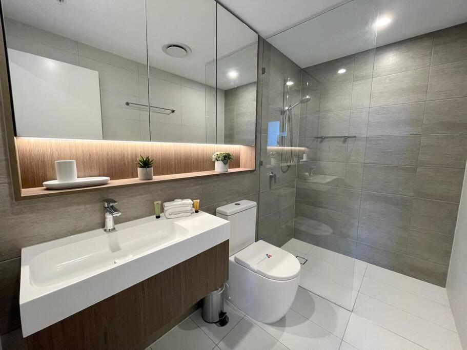 Luxury Stunning Riverview 1 Bedroom Apt 479F Гоулд Коуст Екстериор снимка
